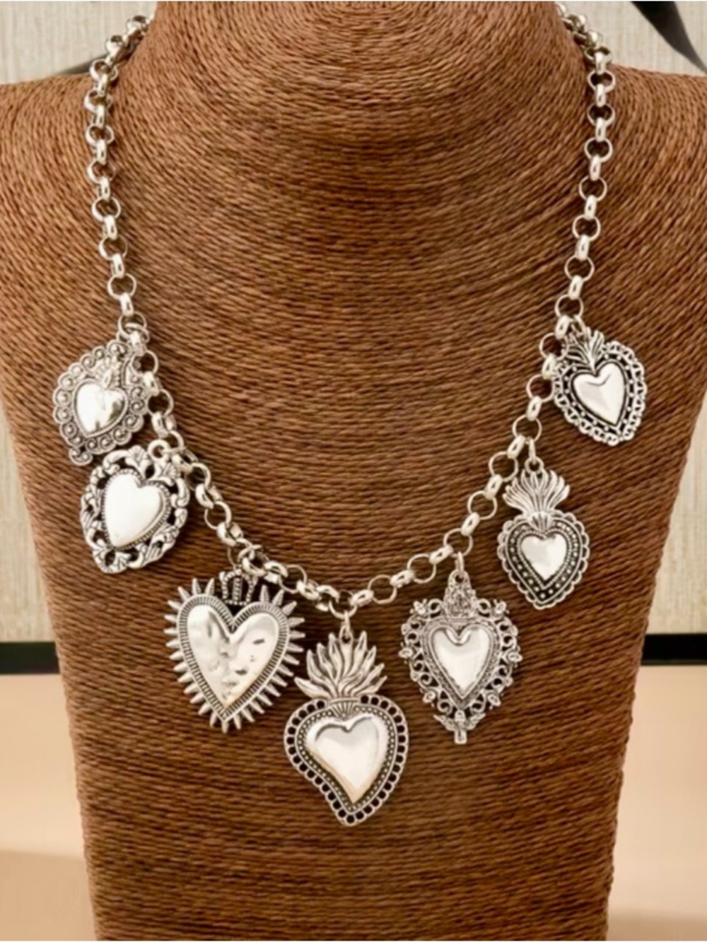 Silver Etched Heart Multi Pendant Necklace
Adjustable Beautiful Chain!